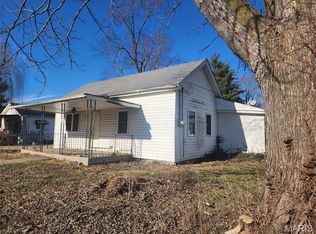 405 Washington St, Kane, IL 62054