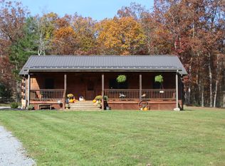 410 Four Oaks Ln, Caldwell, WV 24925