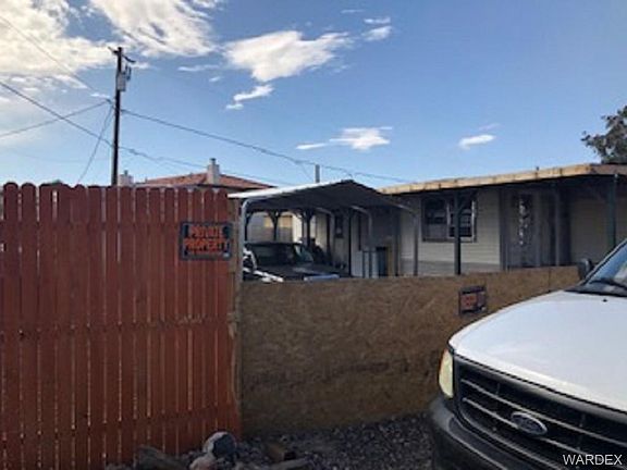 3rd image of 1947 Castleberry Ln