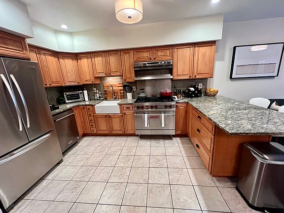 5th image of 519 W 142nd St APT 1
