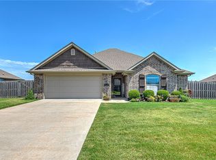 231 Genoa Way, Centerton, AR 72719