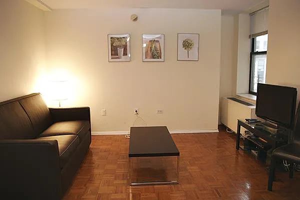 Rented by Park River | media 32