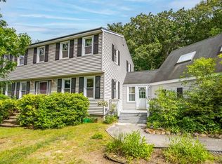 19 Shady Ln, Dracut, MA 01826