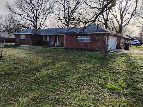 4099 Mount Carmel Rd, Frontenac, KS 66763