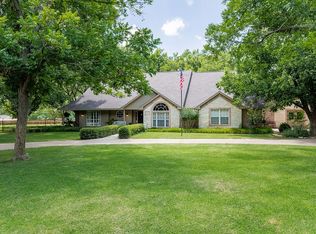 10040 Flight Plan Dr, Granbury, TX 76049