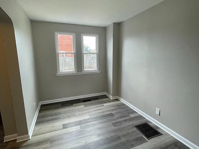332 Endsleigh Ave — Photo 11