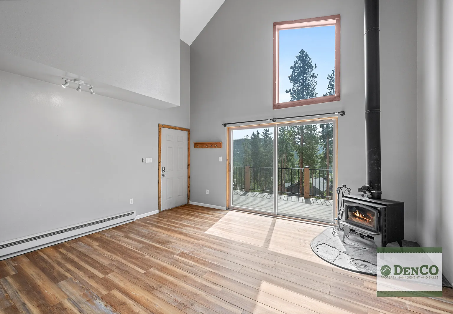 2 bed, 891 sqft, $3,400 — Photo 4