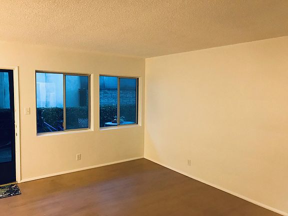 5th image of 115 5th St #2