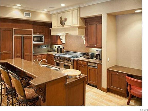 2nd image of 40671 Village Dr APT 10B
