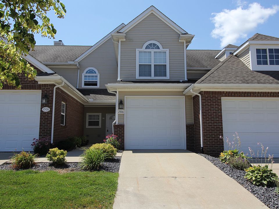 1st image of 2906 N Knightsbridge Cir