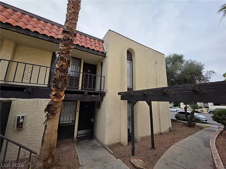 1440 Vegas Valley Dr #8 — Photo 5