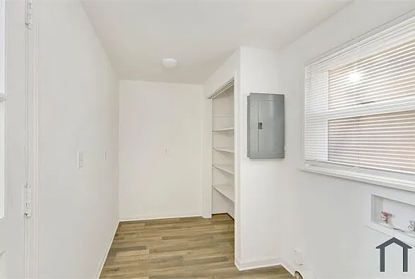 1741 34th St W — Photo 13