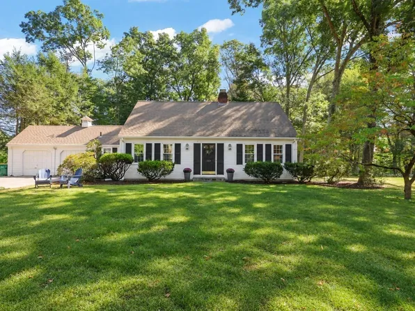 159 S Broadway, North Attleboro, MA 02760