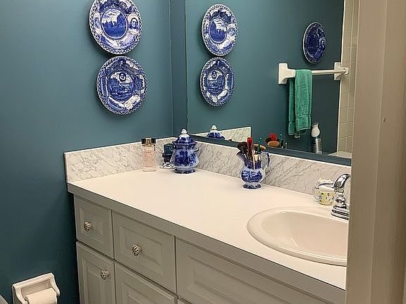 Guest bath