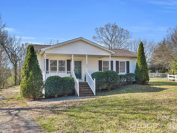3rd image of 206 Ross Ct