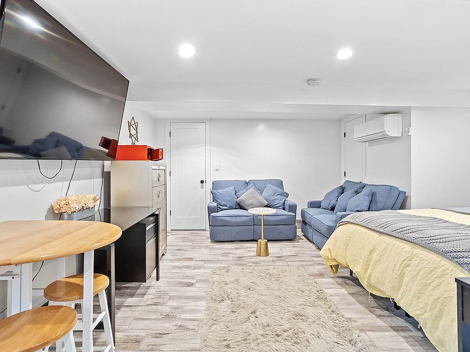 1st image of 42-12 Astoria Blvd S Floor 2