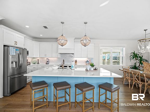5th image of 1324 W Beach Blvd
