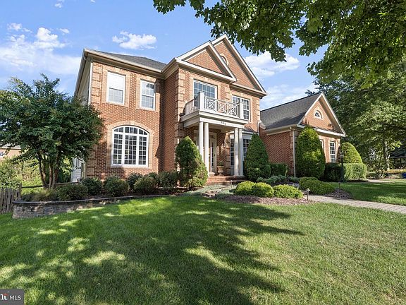 3rd image of 204 Lawson Rd SE