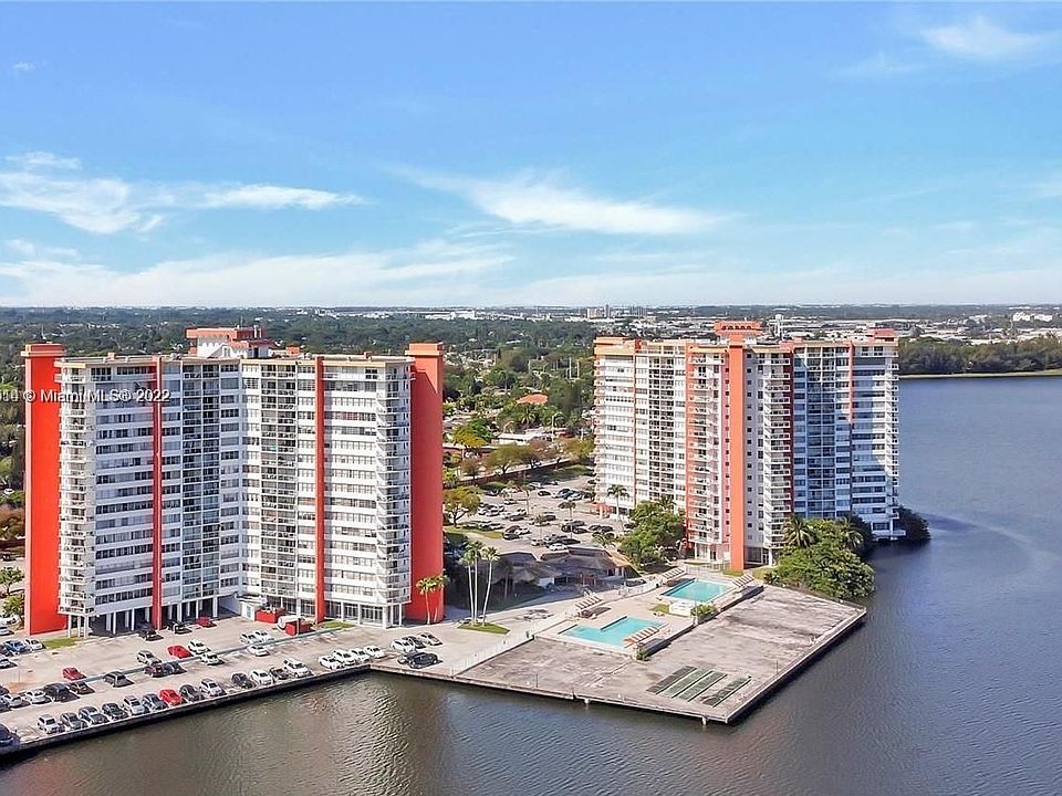 1st image of 1301 Miami Gardens Dr APT 516W