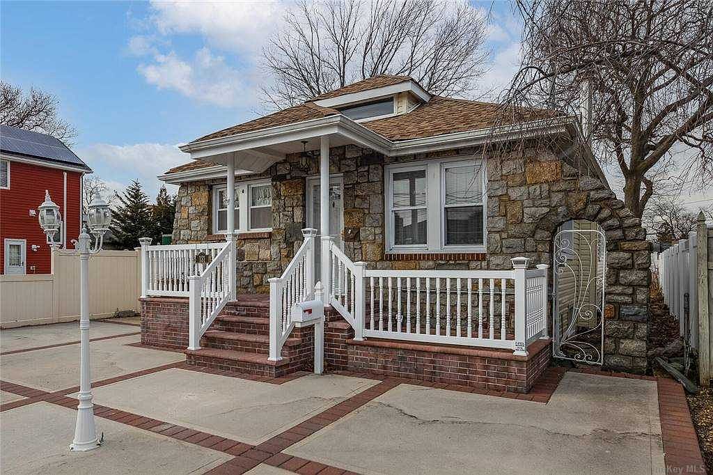 131 Pine Street, Oceanside, NY 11572 Zillow