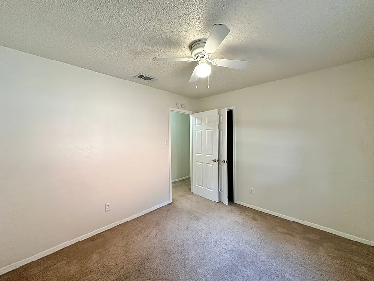 1005 Bonner Dr — Photo 13