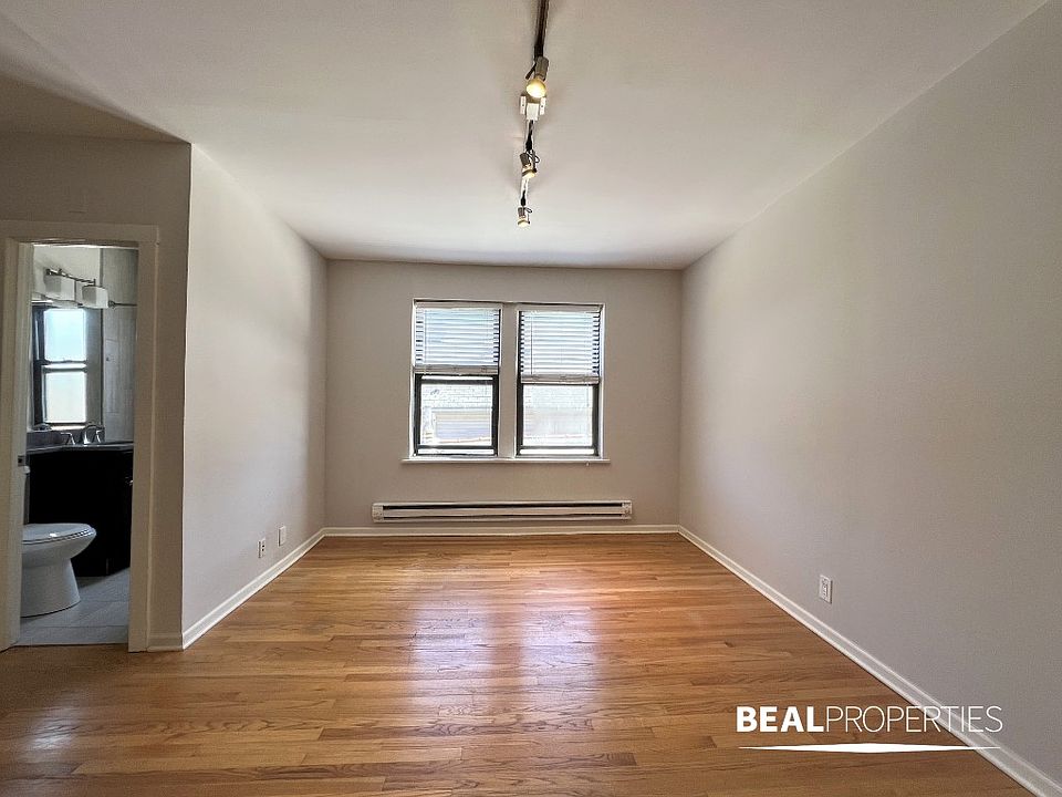 1st image of 2834 W Palmer St #2834310