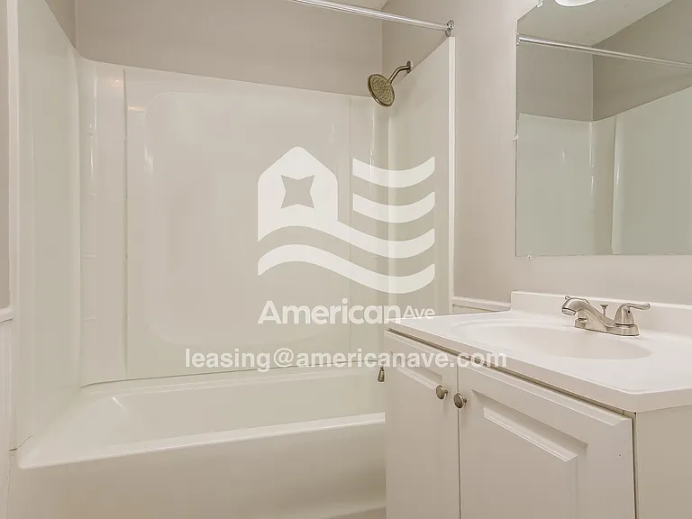 775358_011_wm_-_main_bathroom_13396049.jpg