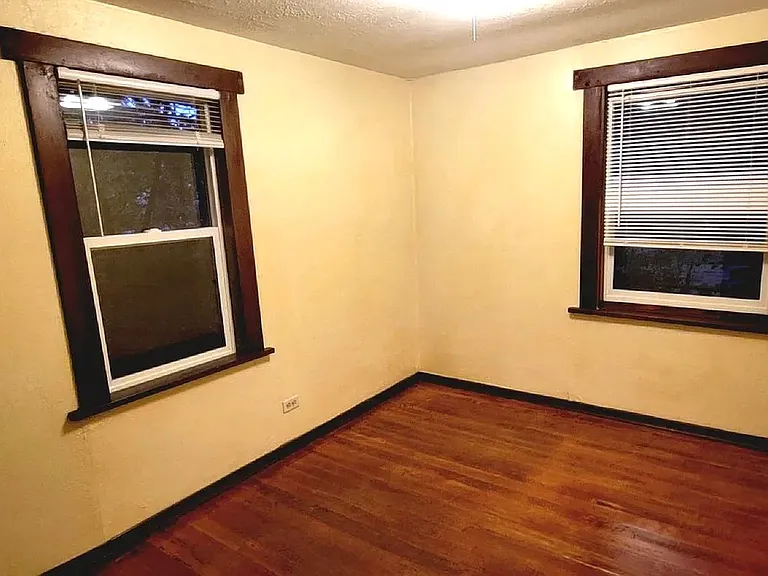 Burbank Ave NW — Photo 9