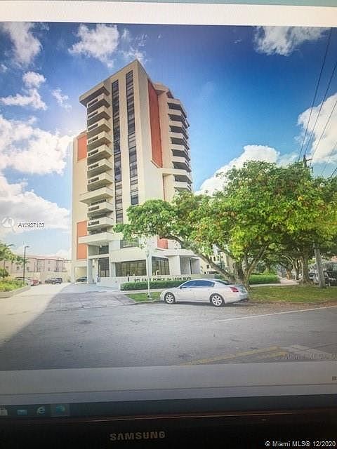 1st image of 911 E Ponce De Leon Blvd APT 403