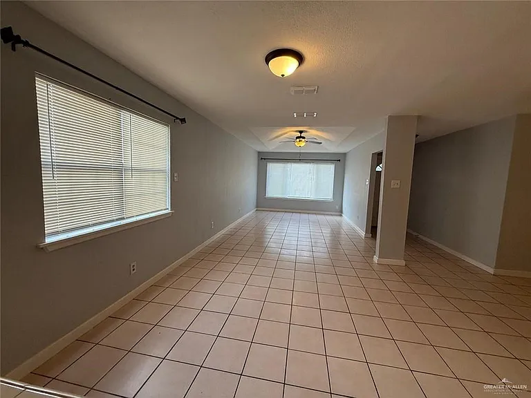 1104 E Business Highway 83 — Photo 3