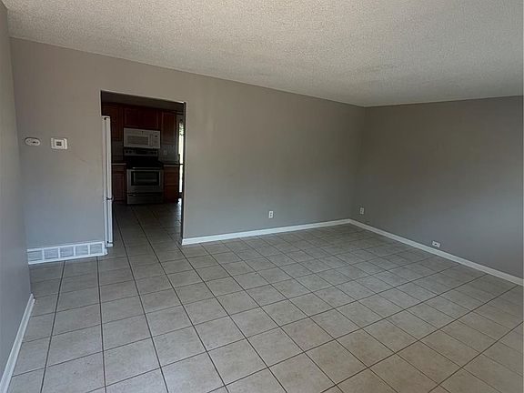 3rd image of 5559 Potomac Way