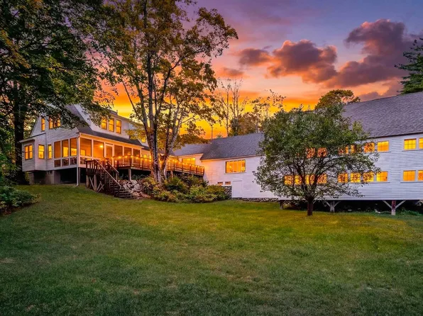 736 Pleasant Street, New London, NH 03257