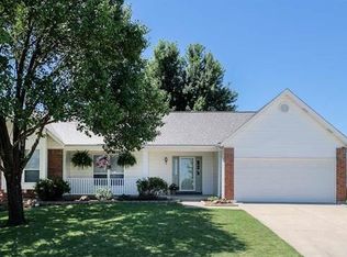 6 Silverdale Ct, Saint Charles, MO