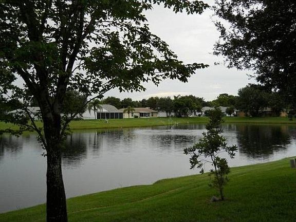 3rd image of 4382 Blue Lake Dr