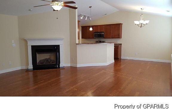 3rd image of 3513 Willette Dr