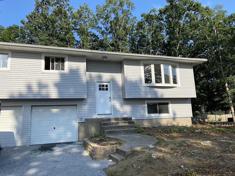 1st image of 21 Forest Ave