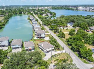 2717 N Meyer Ave, Seabrook, TX 77586