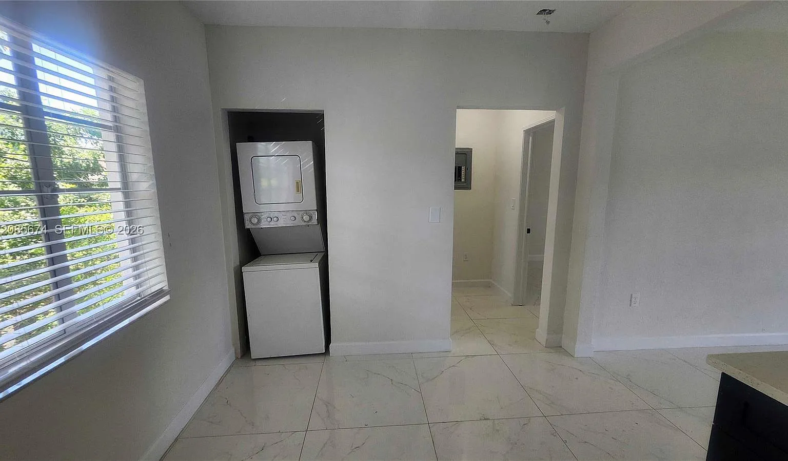 Biscayne Bch Sub — Photo 2