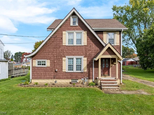 223 W 3rd St, East Canton, OH 44730