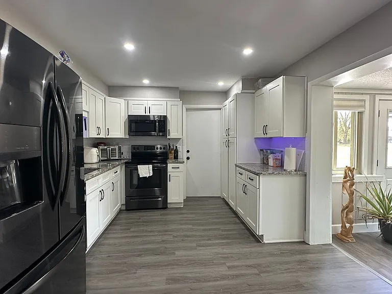1000 Huntington Ct — Photo 13