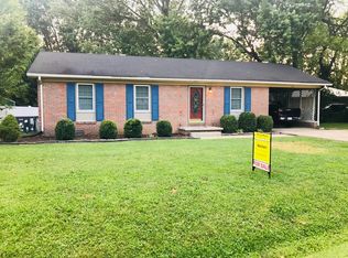 301 Henderson Dr, Hopkinsville, KY 42240