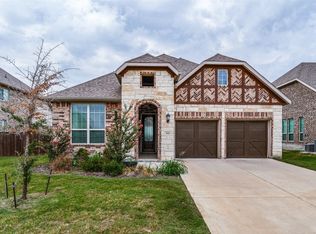 312 Gardenia Ln, Mansfield, TX 76063