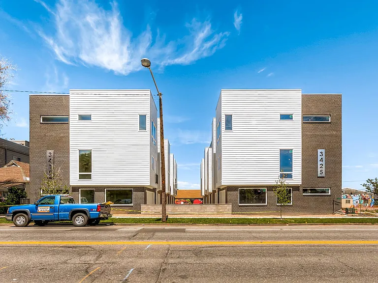 3415 Larimer St #101 — Photo 21