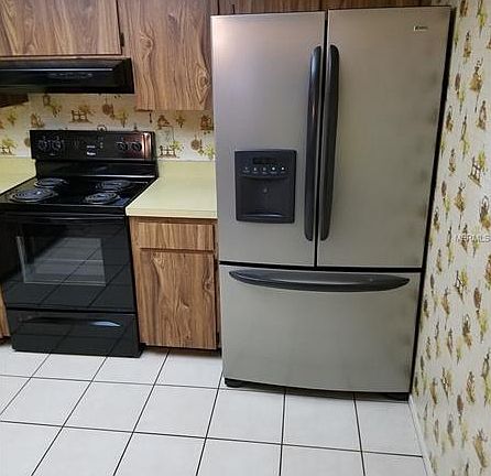 5th image of 1064 Concord Dr W
