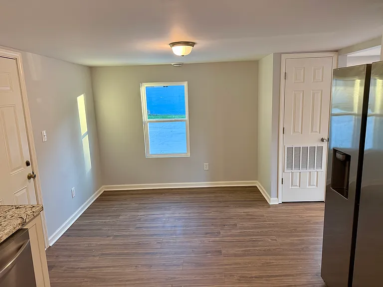 1024 King Blvd #C2 — Photo 15