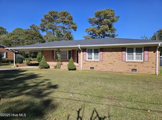 124 Kimberly Dr, Clinton, NC 28328