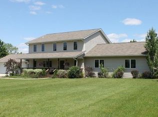 N4762 Indian Point Rd, Sullivan, WI 53178