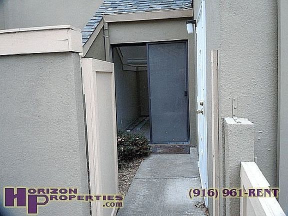 (4) : 5226 Hemlock St Sacramento, CA
