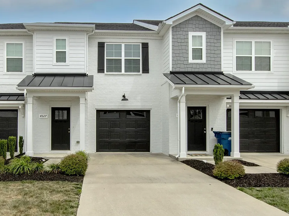 4327 Doral Dr