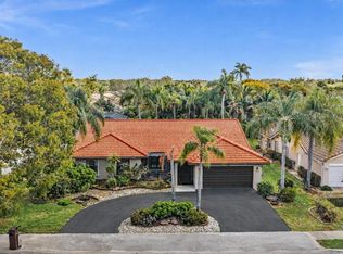 5355 N Springs Way, Coral Springs, FL 33076